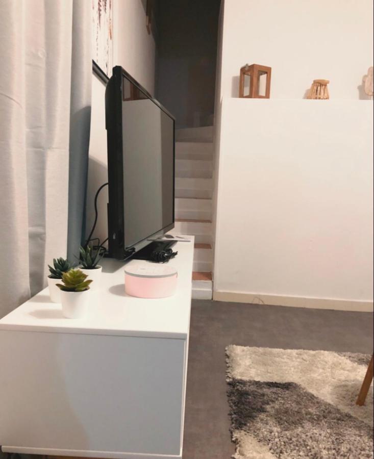 Maison Cosy Et Paisible Au Coeur De Beauvais Ngoại thất bức ảnh